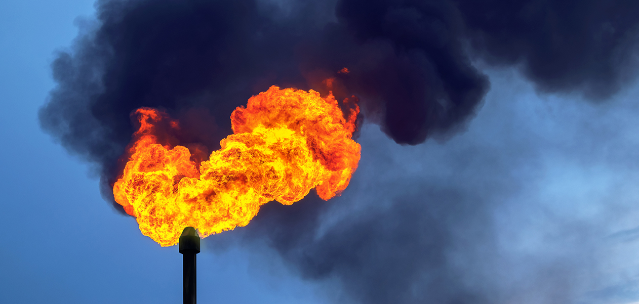 Scienziati: la Russia brucia enormi quantità di gas all’aperto, un “disastro ambientale”
